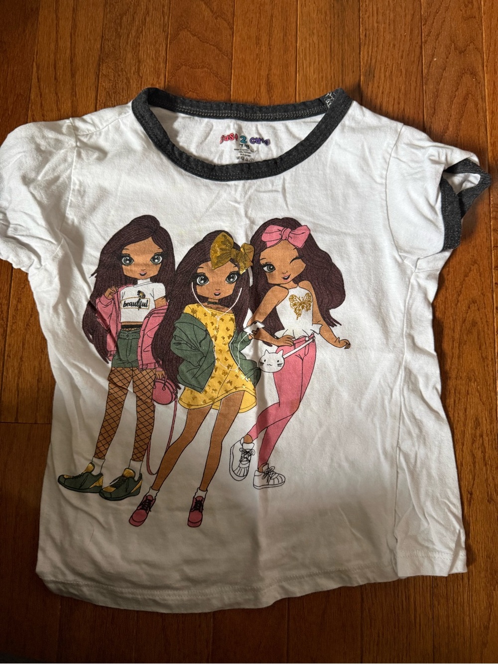 Girls White Graphic Ringer Tee with Multicolor Fashion Dolls
